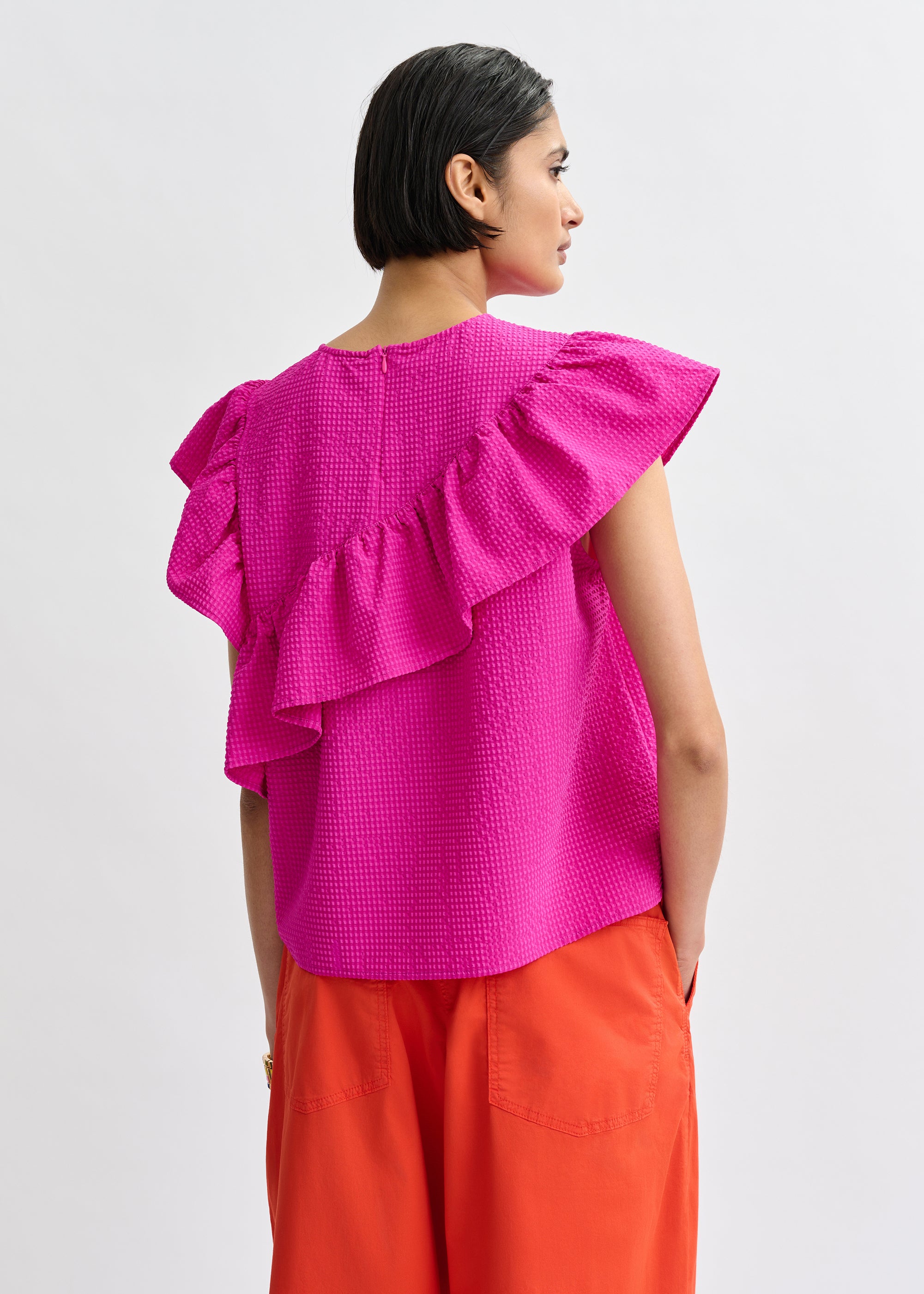 ESSENTIEL ANTWERP JOOJOO RUFFLE TOP PINK 126