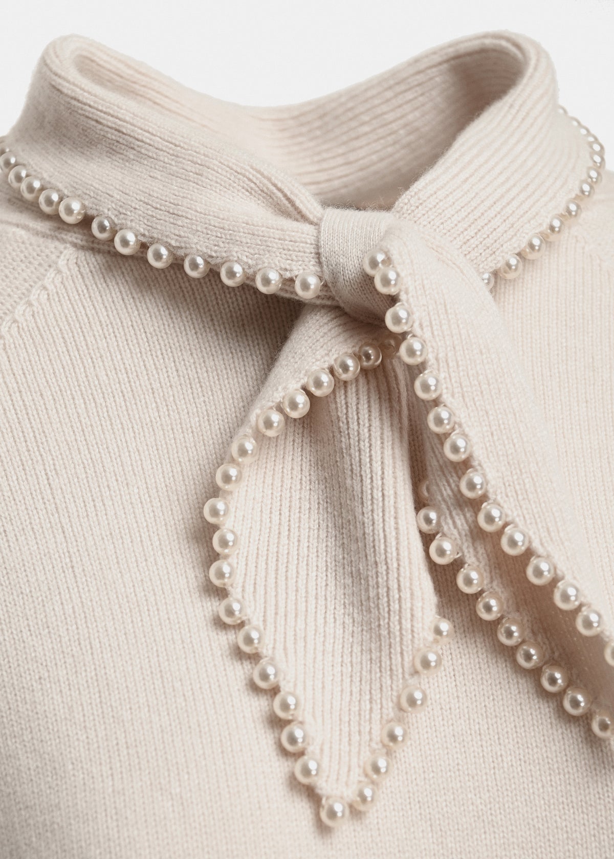 ESSENTIEL ANTWERP WHITE KASA PULLOVER WITH BEADS 226