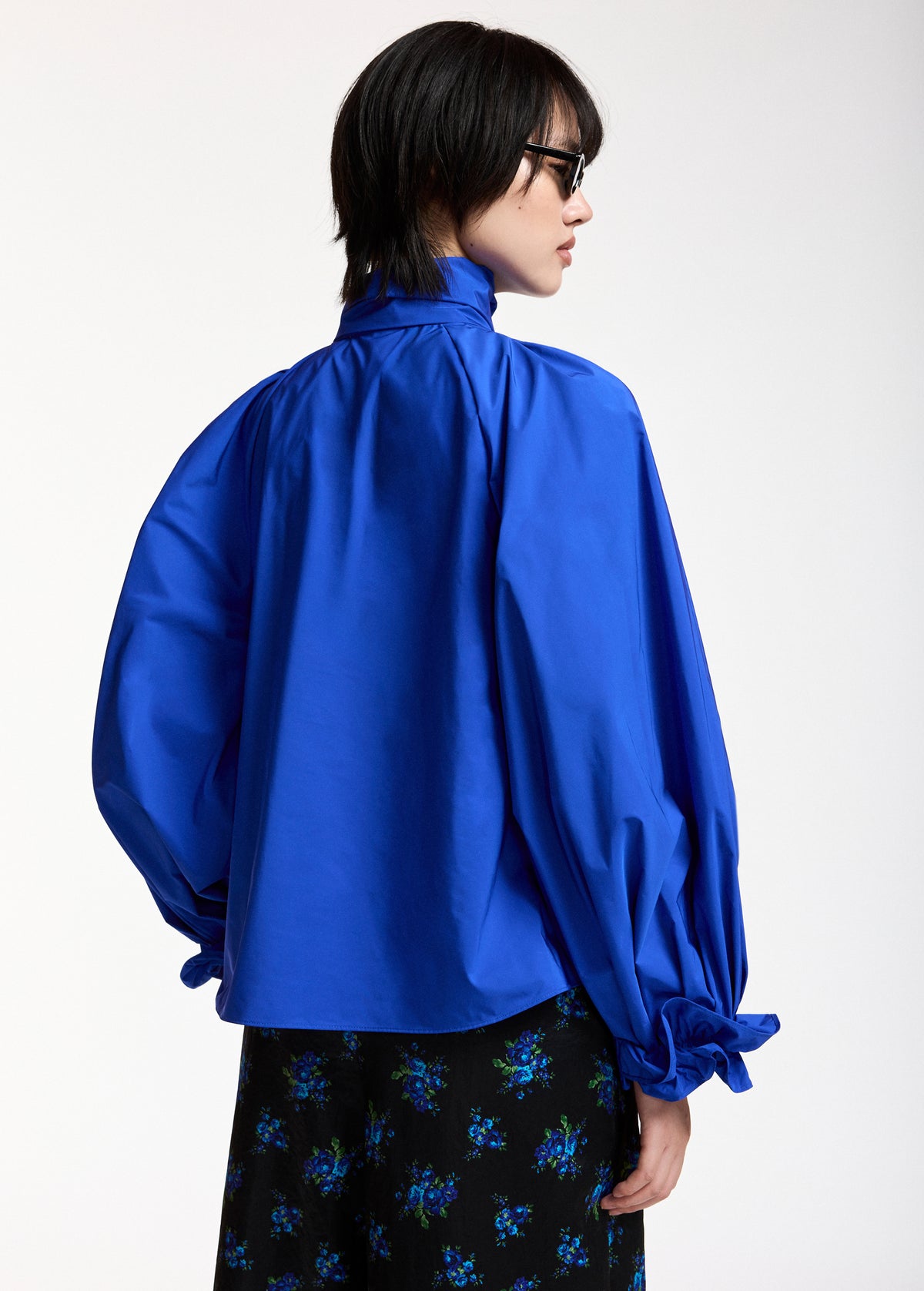 ESSENTIEL ANTWERP BLUE KEILY PUSSY BOW TIE TOP 226