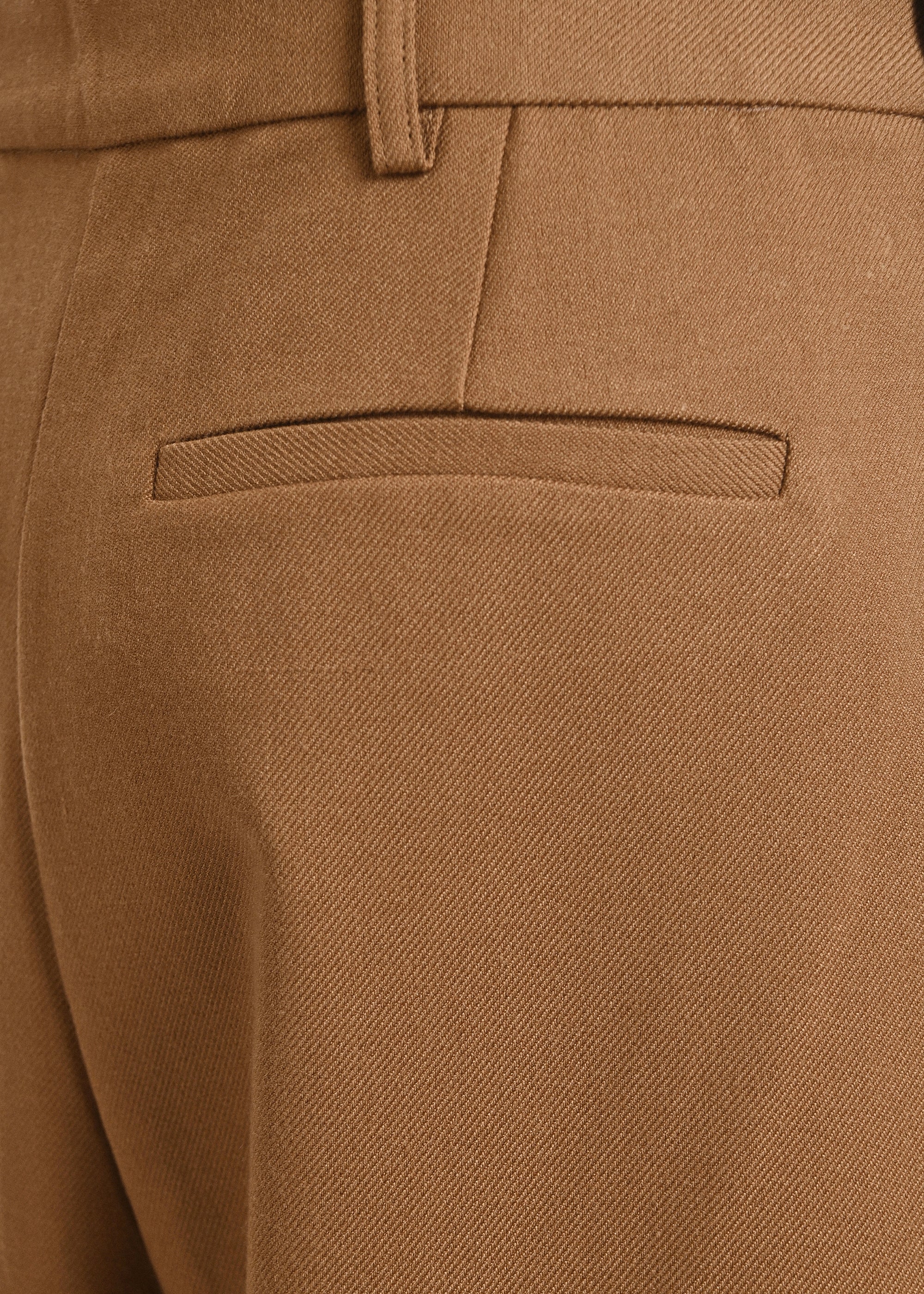 ESSENTIEL ANTWERP BEIGE KREME WIDE LEG BERMUDAS 226