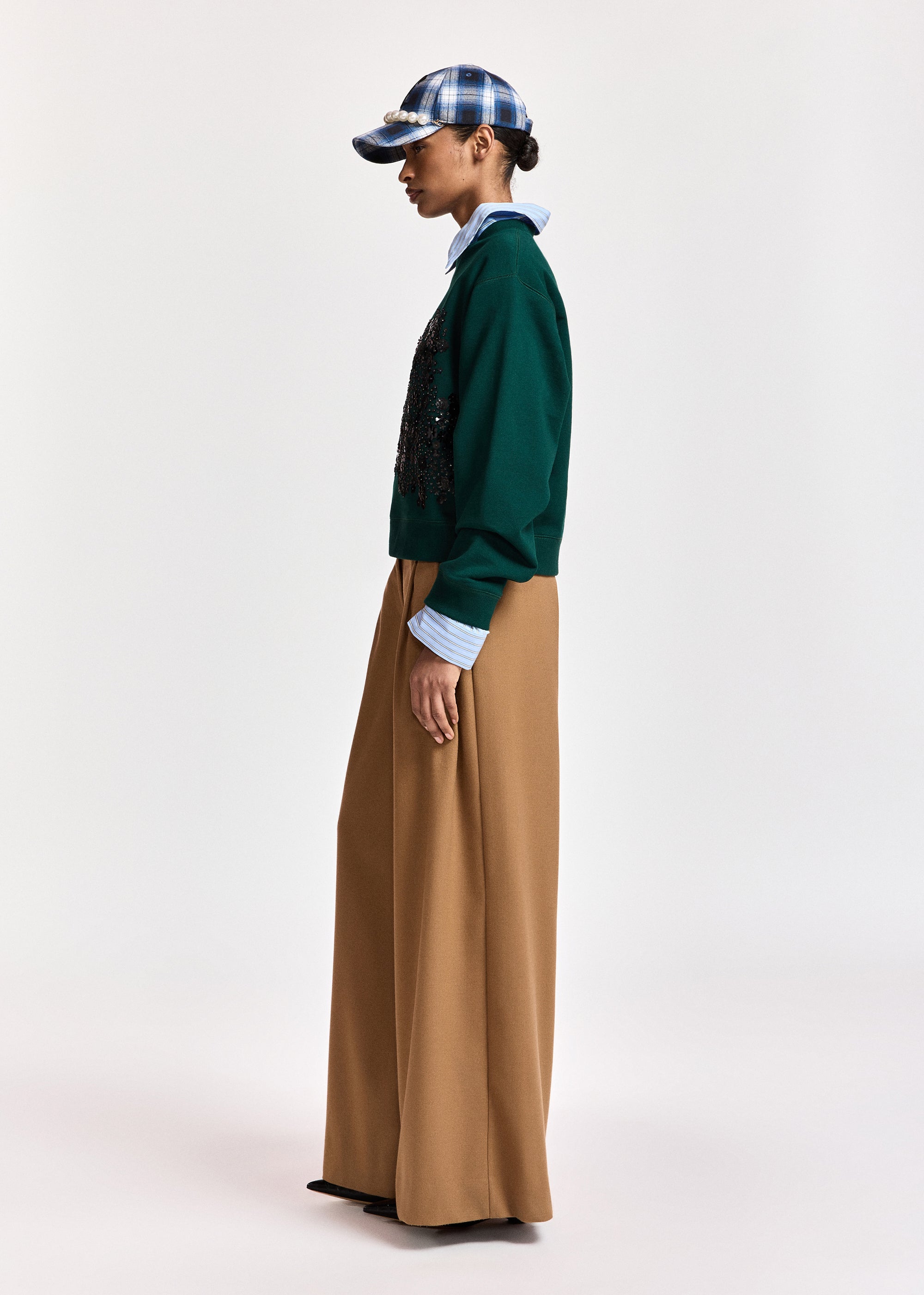 ESSENTIEL ANTWERP GREEN EMBROIDERED SWEATSHIRT KRUIMEL 226