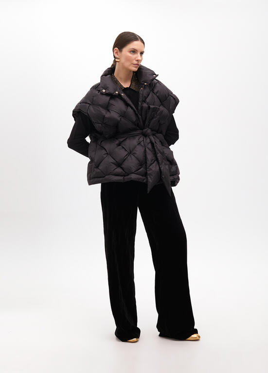 LOLA CASADEMUNT BLACK QUILTED GILET 2501006 225