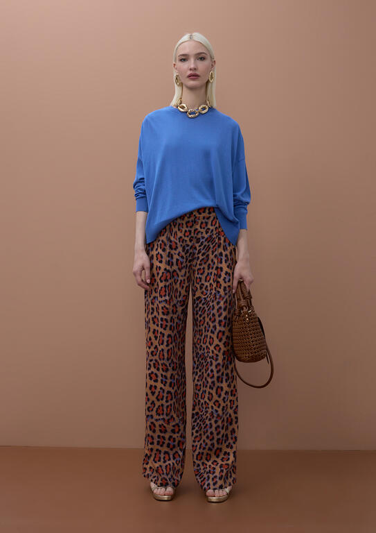 LOLA CASADEMUNT MITE BLUE SWEATER WITH PRINTED BACK MS2611010 126