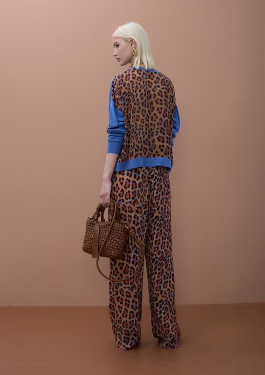 LOLA CASADEMUNT MITE BLUE SWEATER WITH PRINTED BACK MS2611010 126