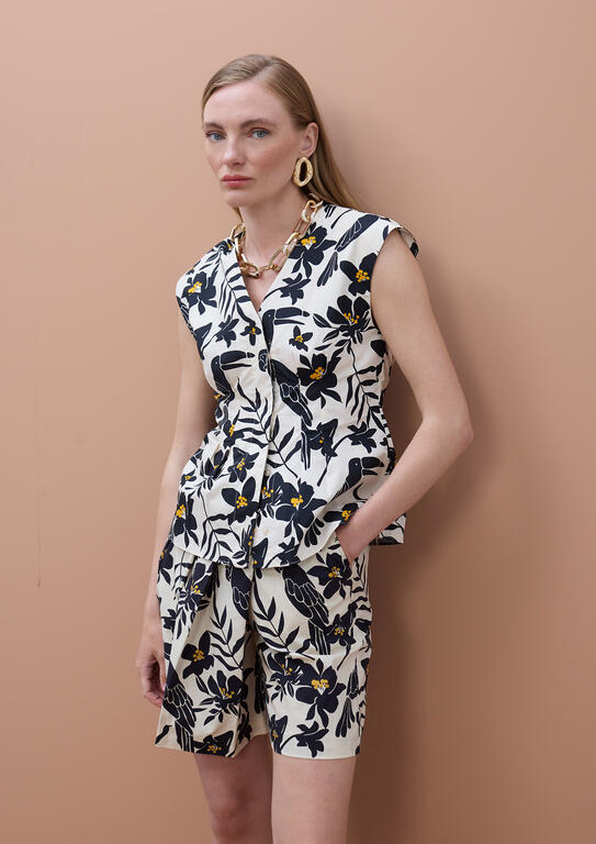 LOLA CASADEMUNT MITE BLACK CREAM V-NECK  LEAF PRINT  TOP MS2615023 126