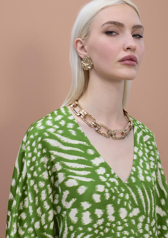 LOLA CASADEMUNT MITE GREEN V-NECK BLOUSE  MS2615038 126