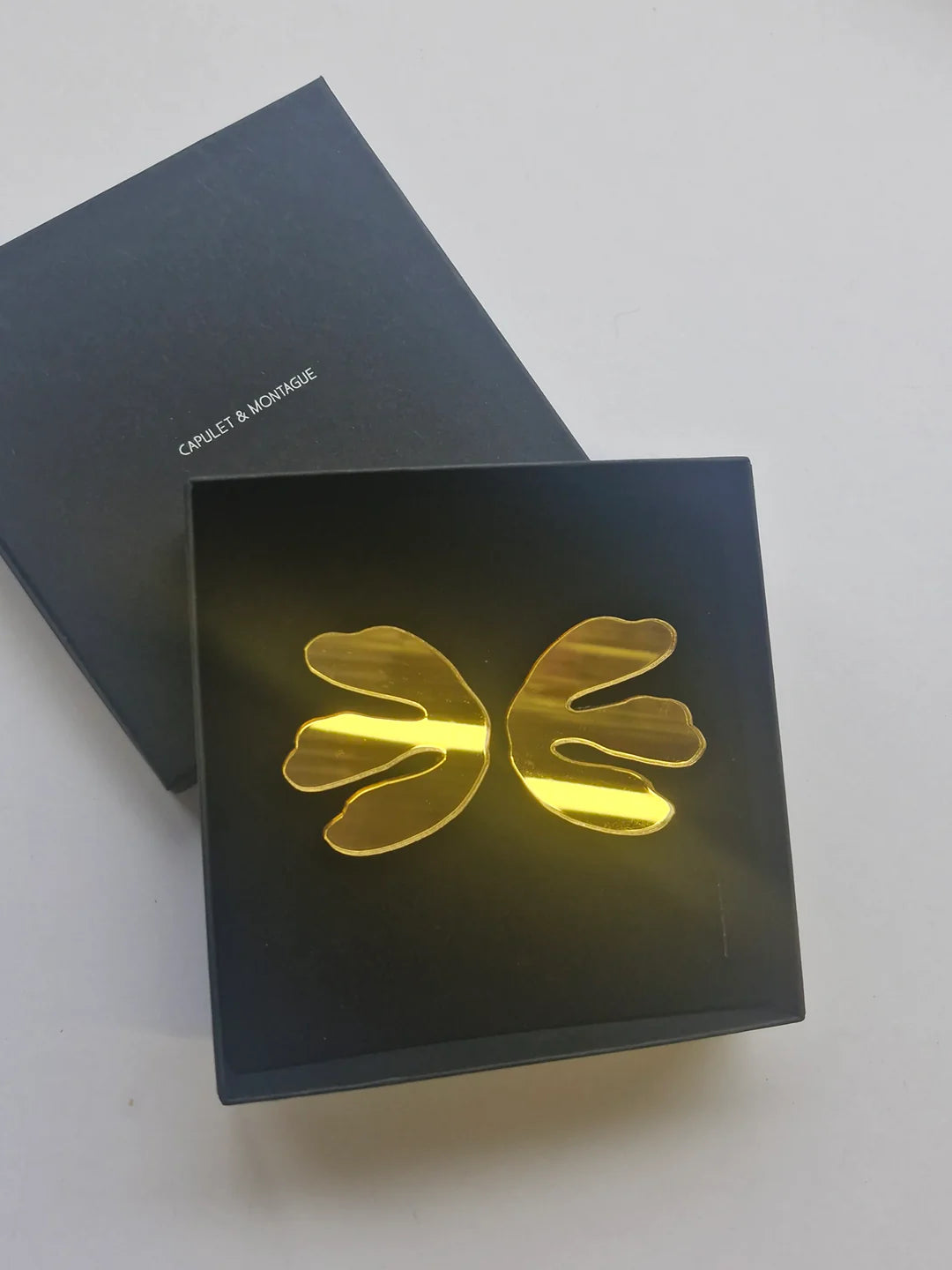 CAPULET & MONTAGUE FLEUR DE LIS FLOWER EARRINGS 225