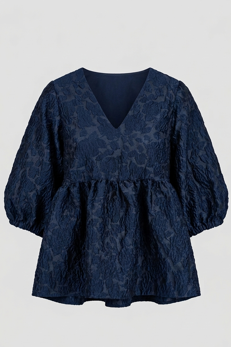 roisin linanne top stocked at macbees ireland 